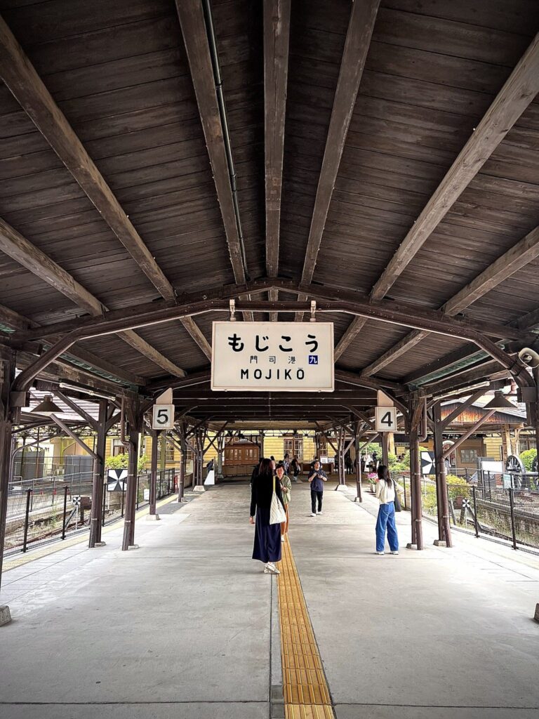門司港駅のホーム